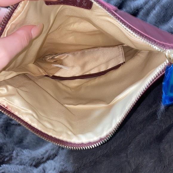 🍂Summer & Rose Maroon Clutch! - Picture 7 of 8